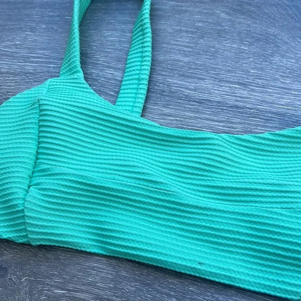 L*space Jess Bikini Top, bright teal - Picture 9 of 10